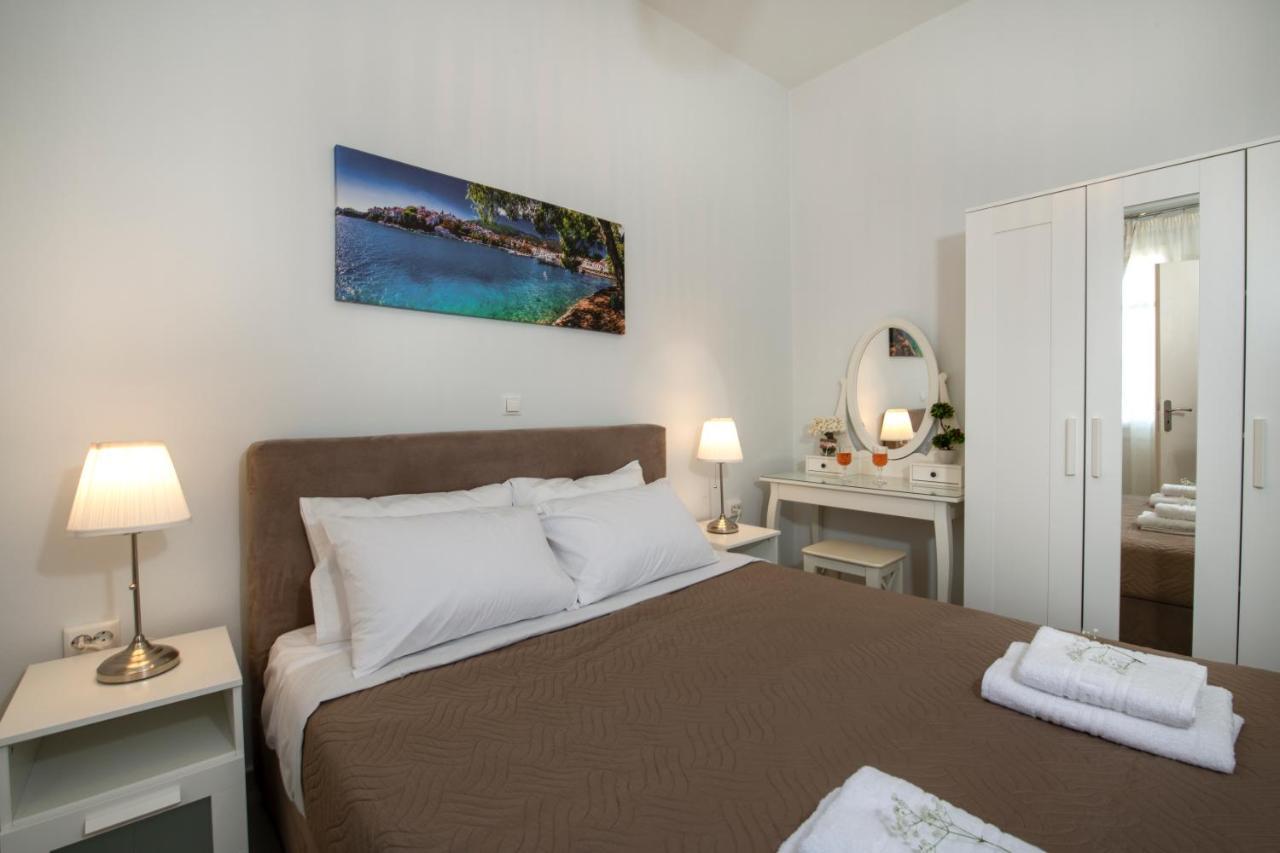 Irina Apartment Resmo Dış mekan fotoğraf